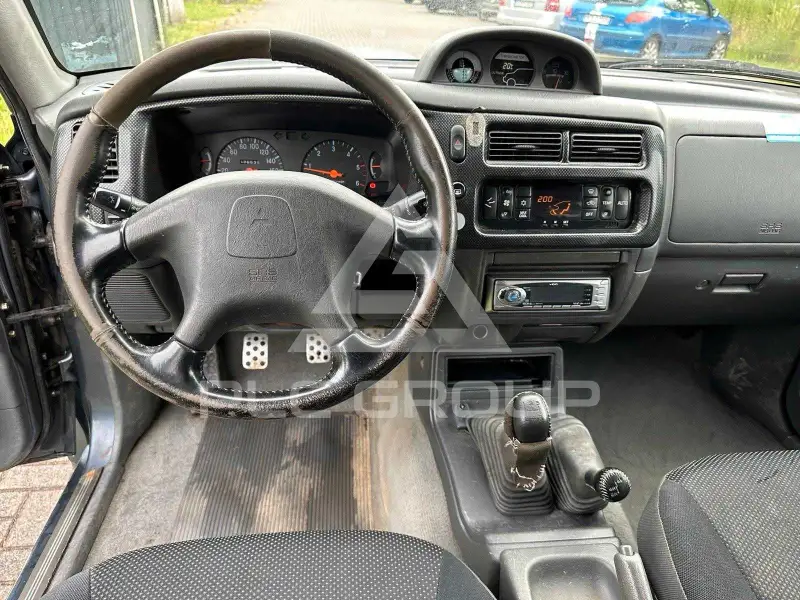 2005 Mitsubishi L200