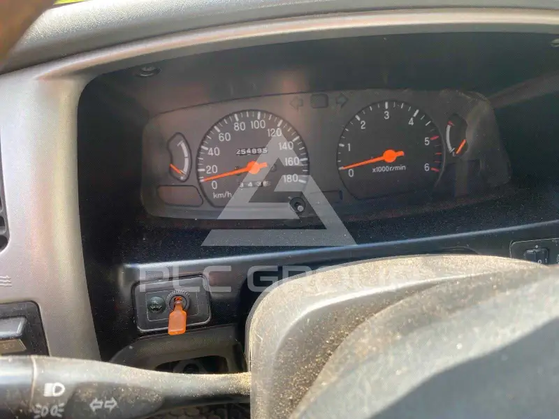 2005 Mitsubishi L200