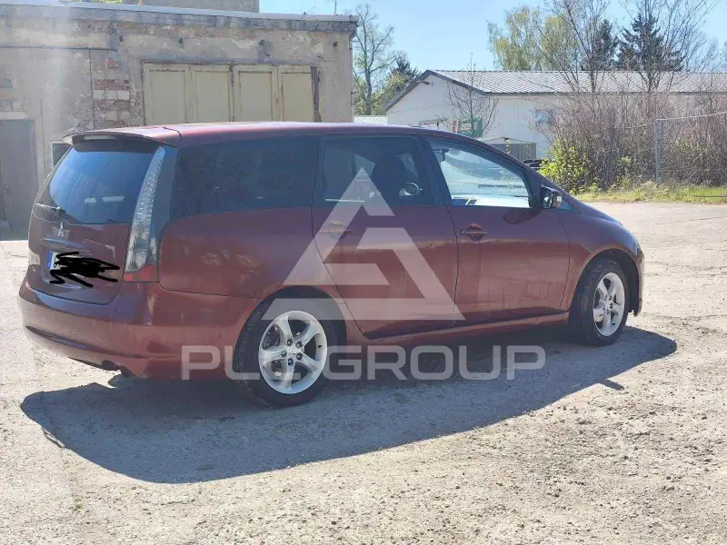 2005 Mitsubishi Grandis