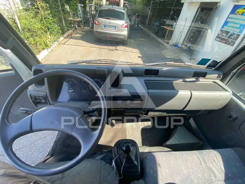 2005 Nissan CABSTAR