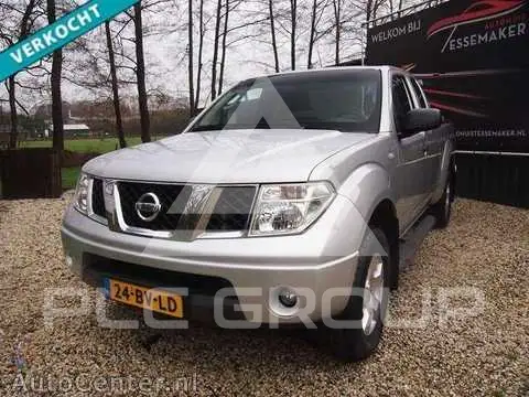 2005 Nissan Navara