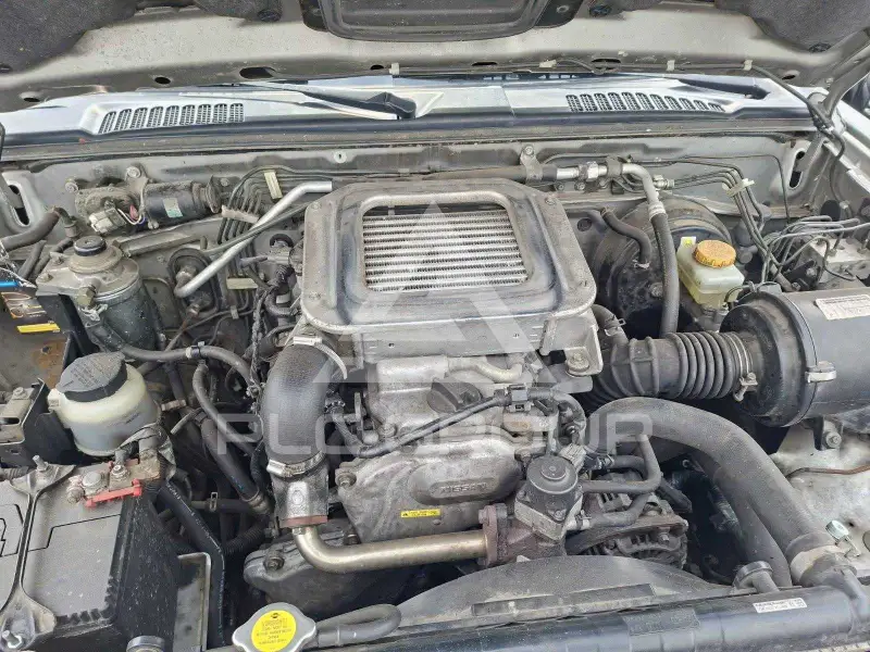 2005 Nissan Navara