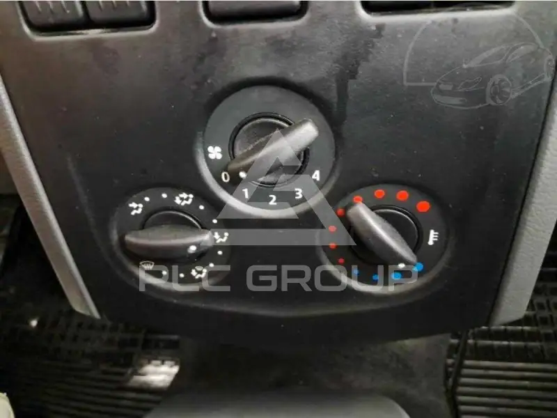 2005 Dacia Logan