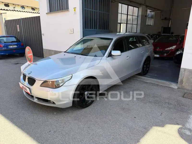 2005 BMW 523