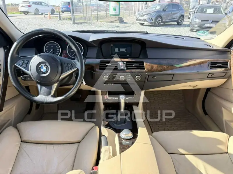 2005 BMW 523