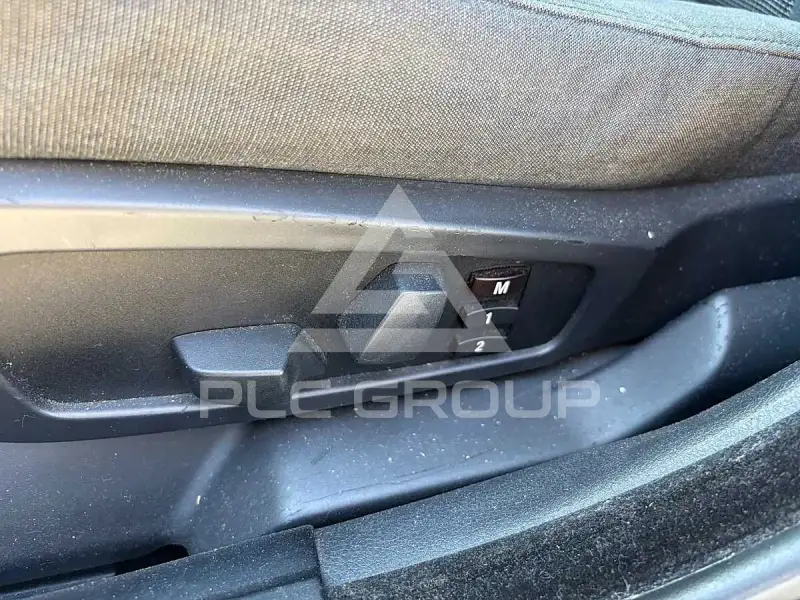 2005 BMW 523