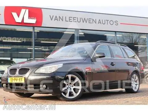 2005 BMW 523