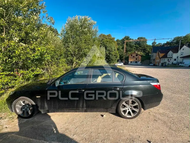 2005 BMW 523