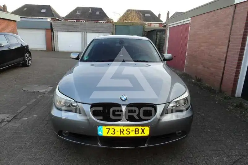 2005 BMW 523
