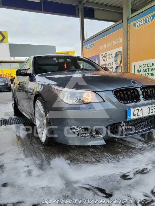 2005 BMW 523