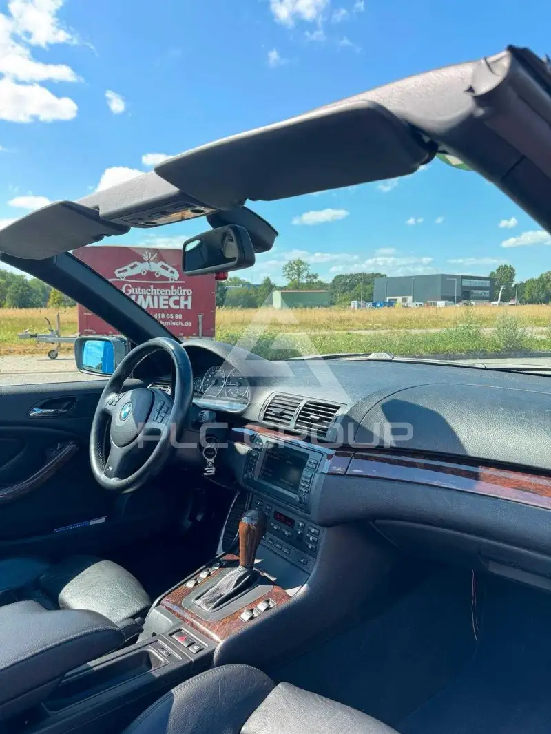 2005 BMW 330