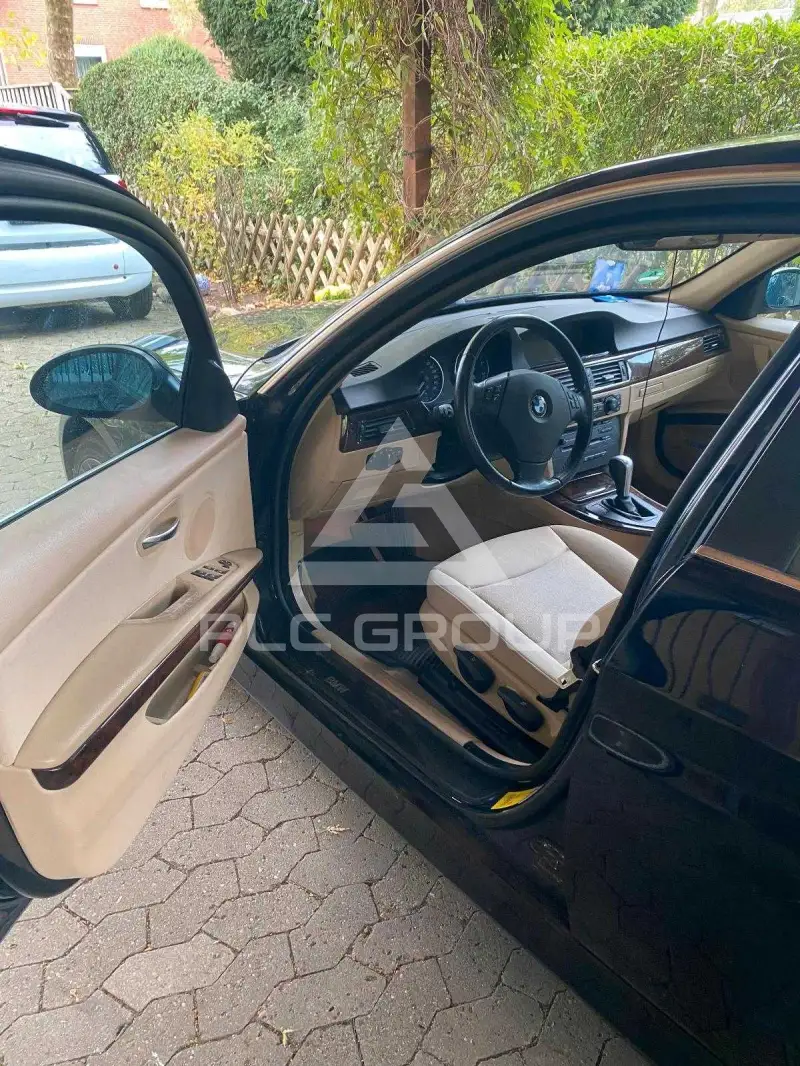 2005 BMW 330