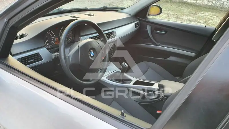 2005 BMW 330