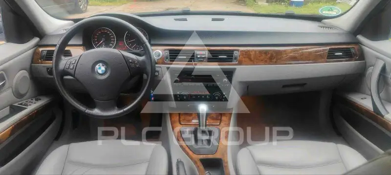 2005 BMW 330