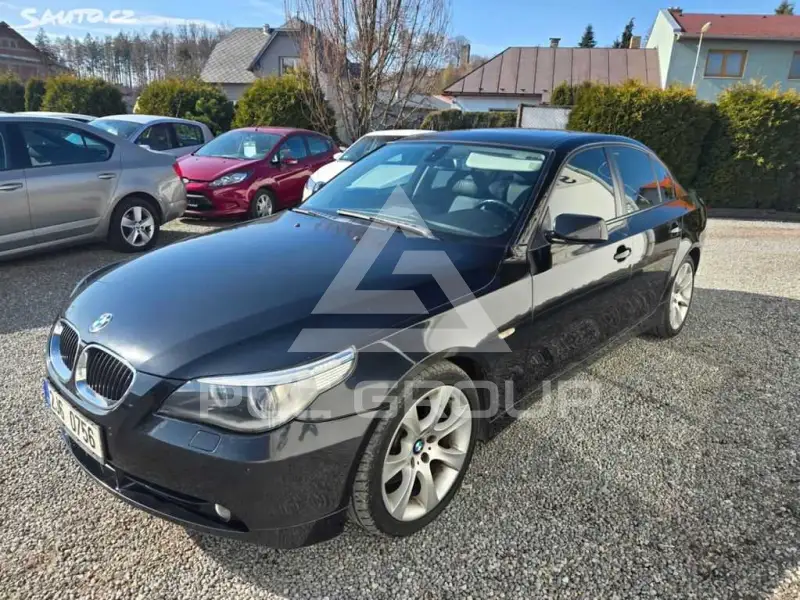 2005 BMW 330