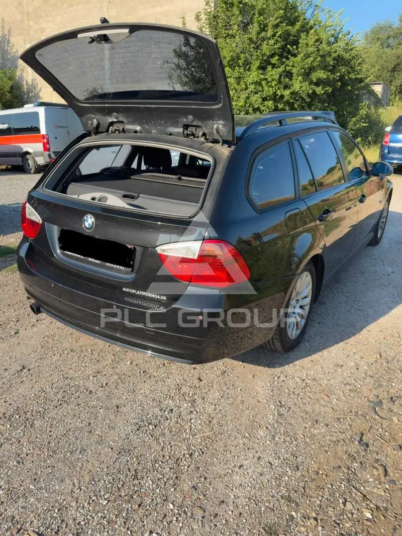 2005 BMW 330