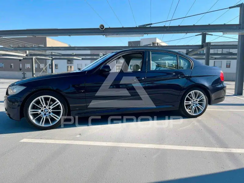 2005 BMW 330