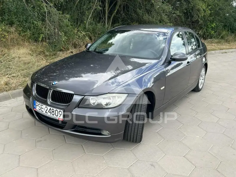 2005 BMW 330