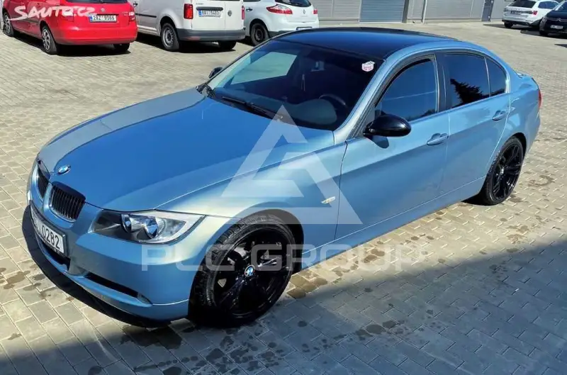2005 BMW 330