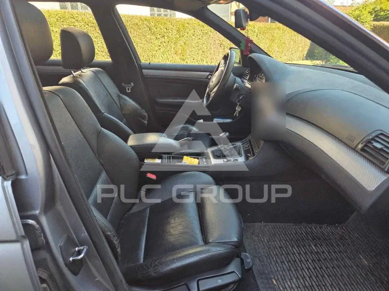 2005 BMW 330