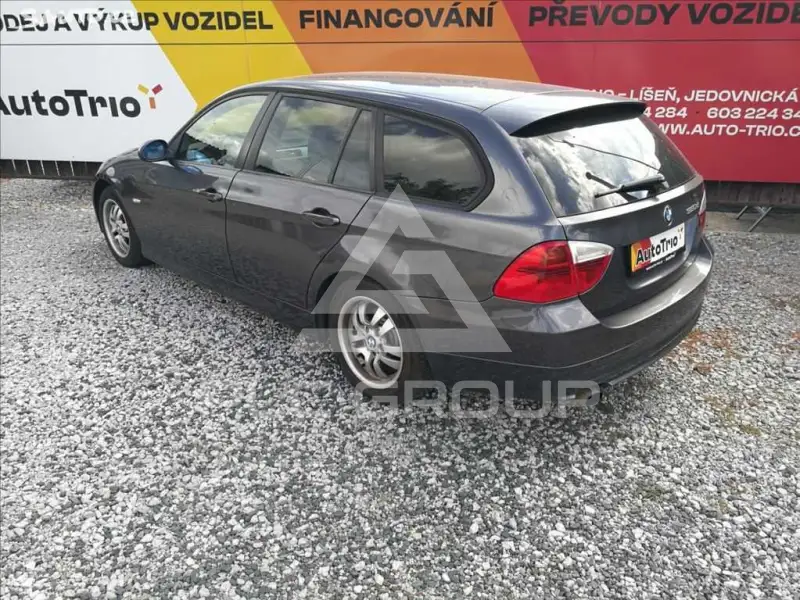 2005 BMW 330