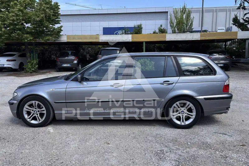 2005 BMW 330