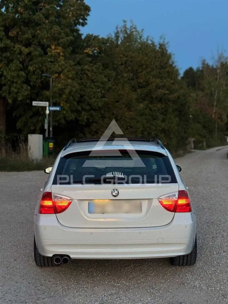 2005 BMW 330