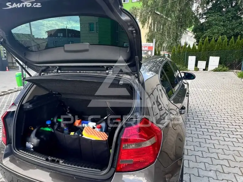 2005 BMW 120