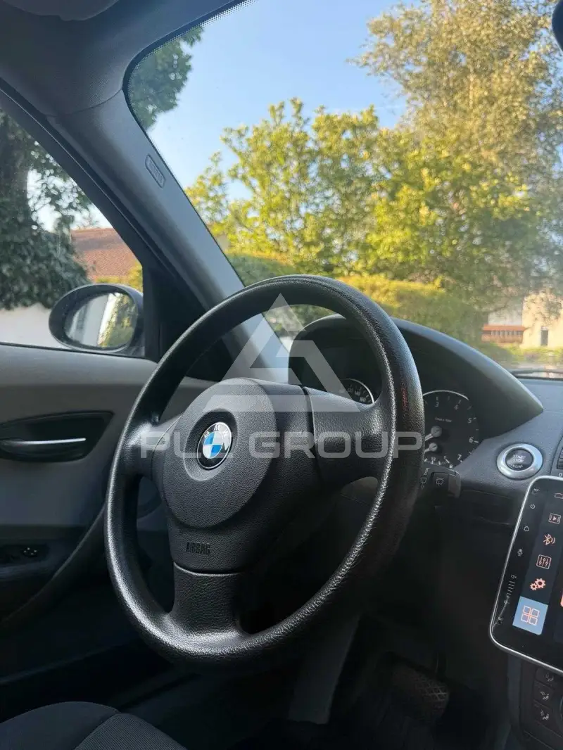 2005 BMW 120