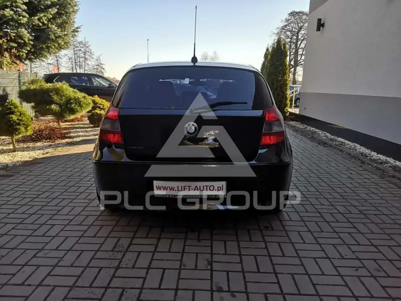 2005 BMW 120