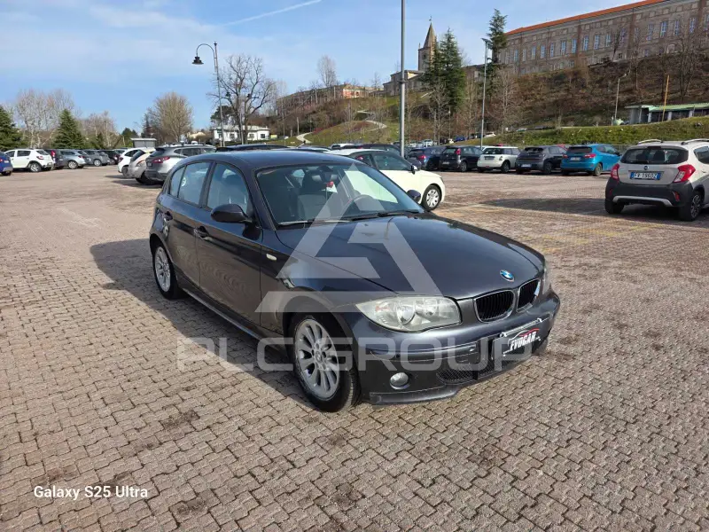 2005 BMW 120