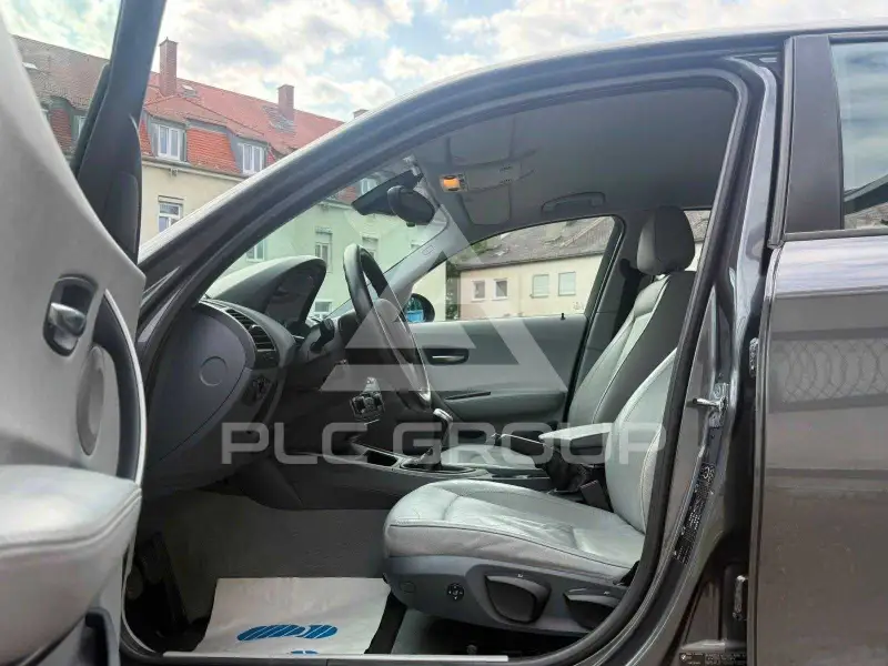 2005 BMW 120