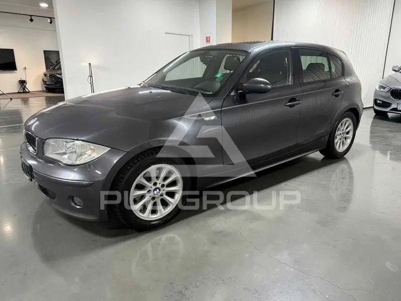 2005 BMW 120