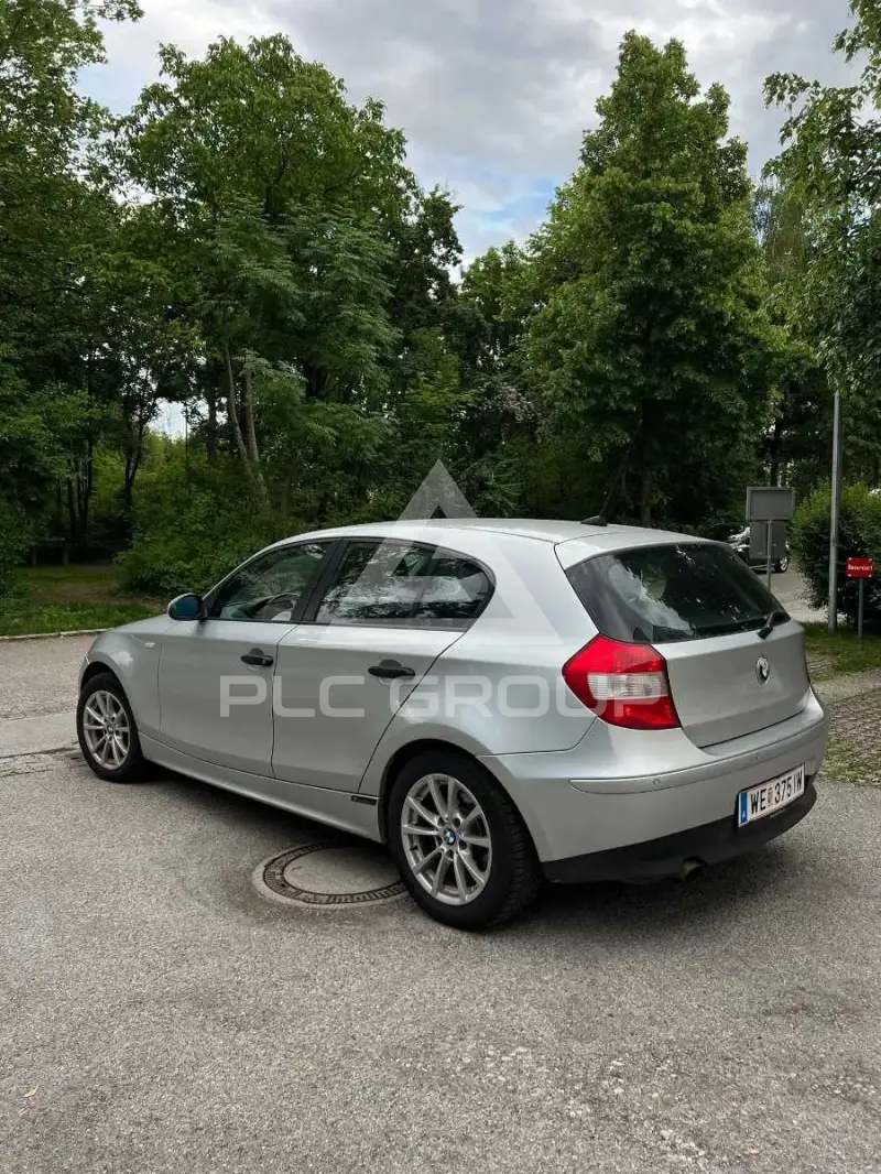 2005 BMW 120