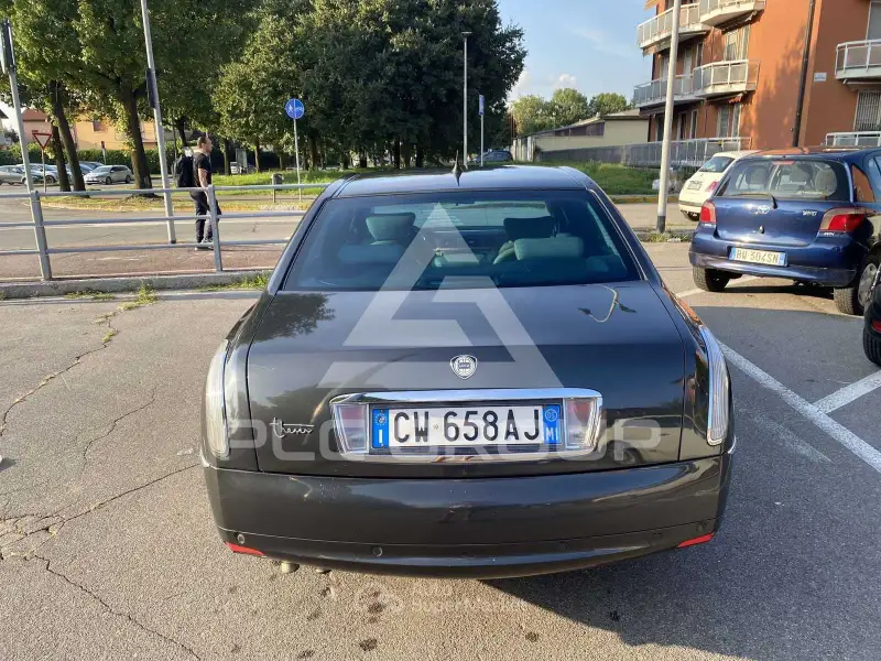 2005 Lancia Thesis