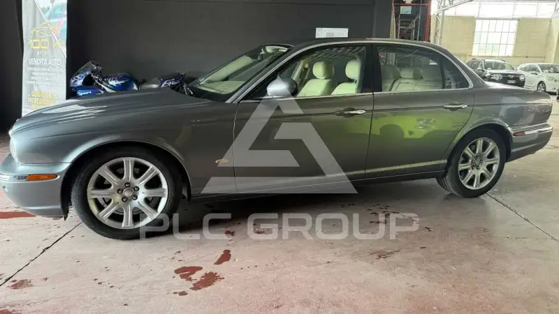 2005 Jaguar XJ