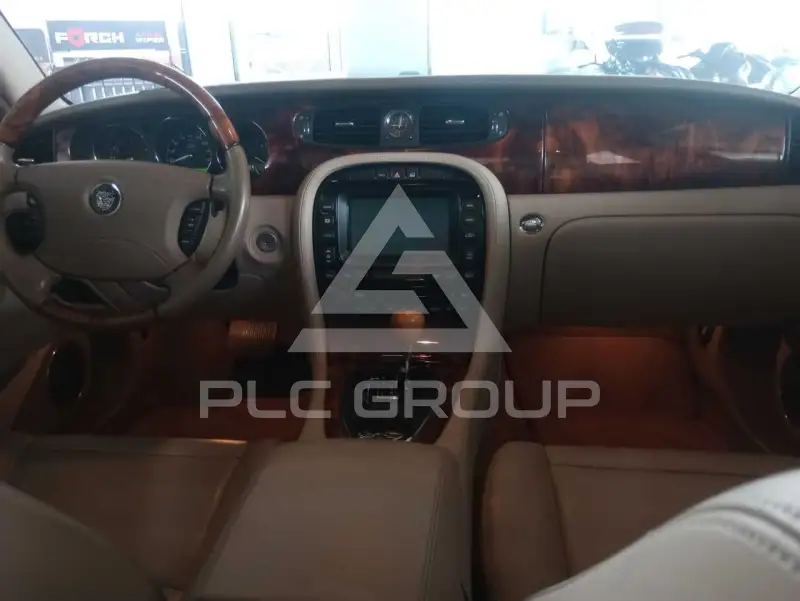 2005 Jaguar XJ