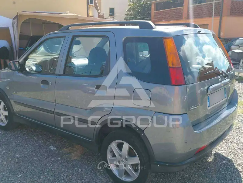 2005 Suzuki Ignis