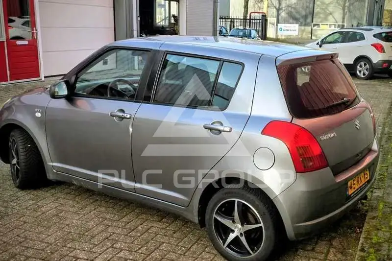 2005 Suzuki SWIFT