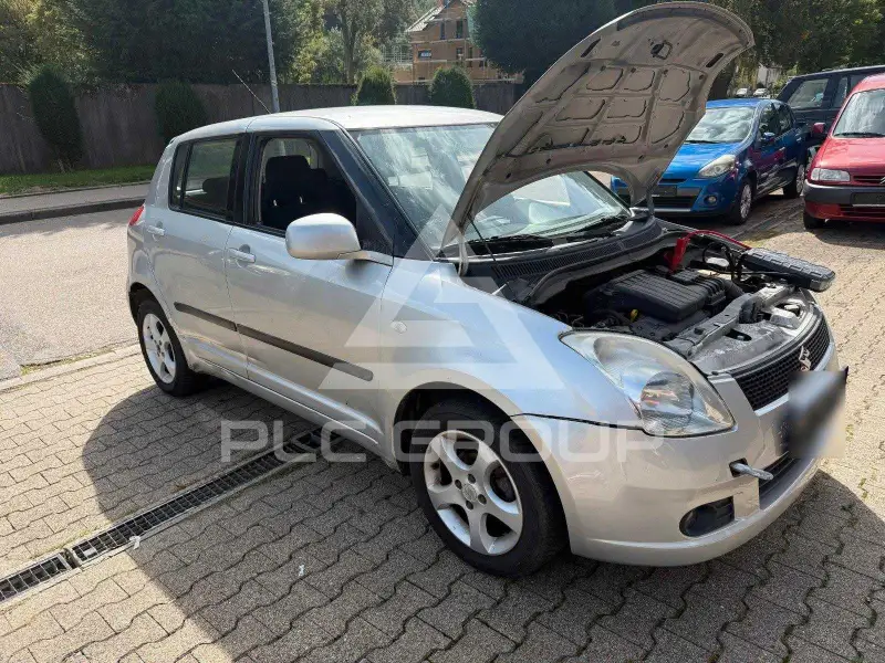 2005 Suzuki SWIFT