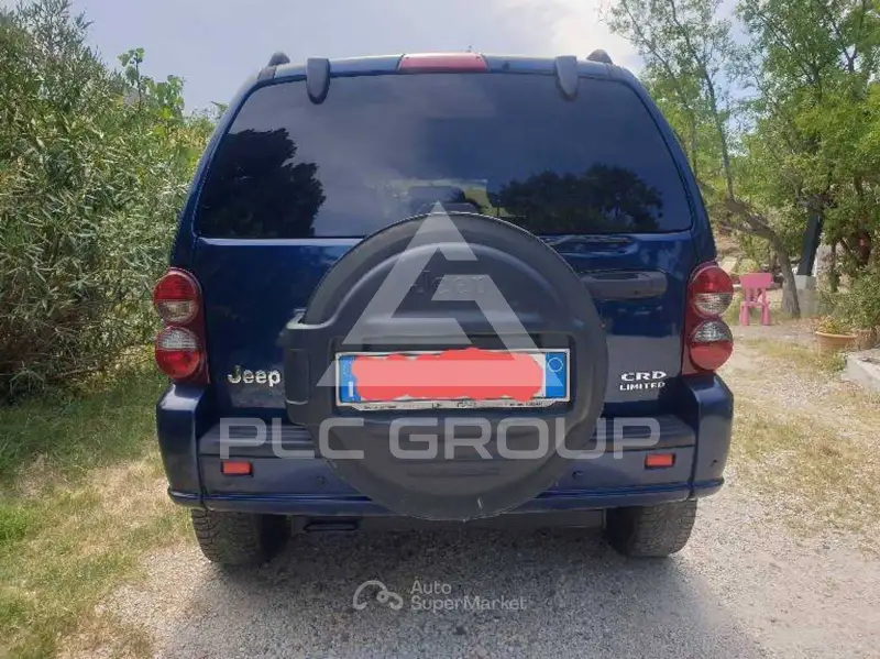 2005 Jeep CHEROKEE