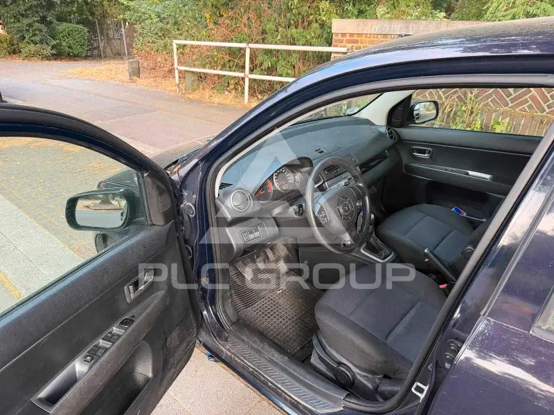 2005 Mazda 2