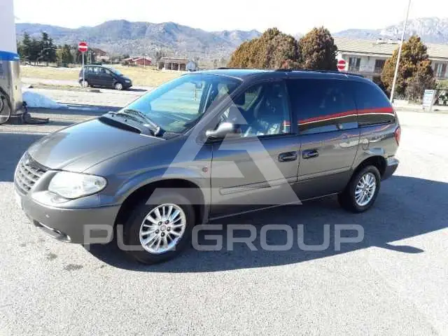 2005 Chrysler Grand Voyager