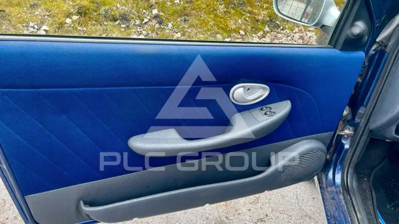 2005 Fiat Strada