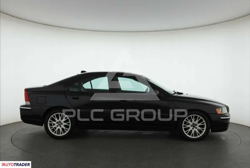 2005 Volvo S60