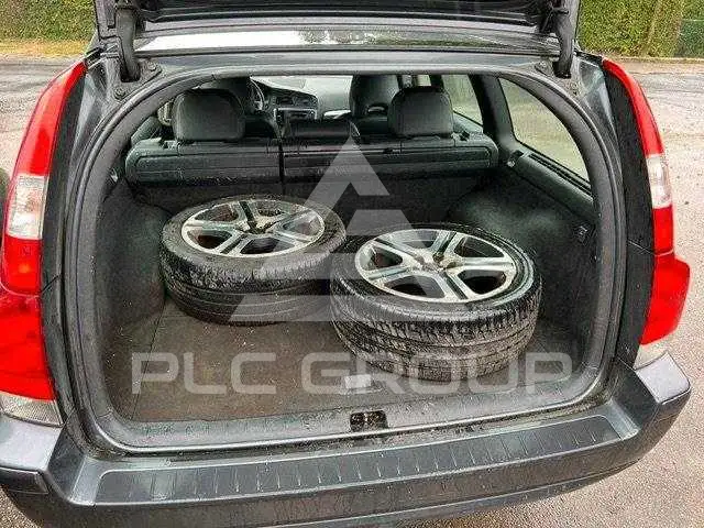 2005 Volvo V70