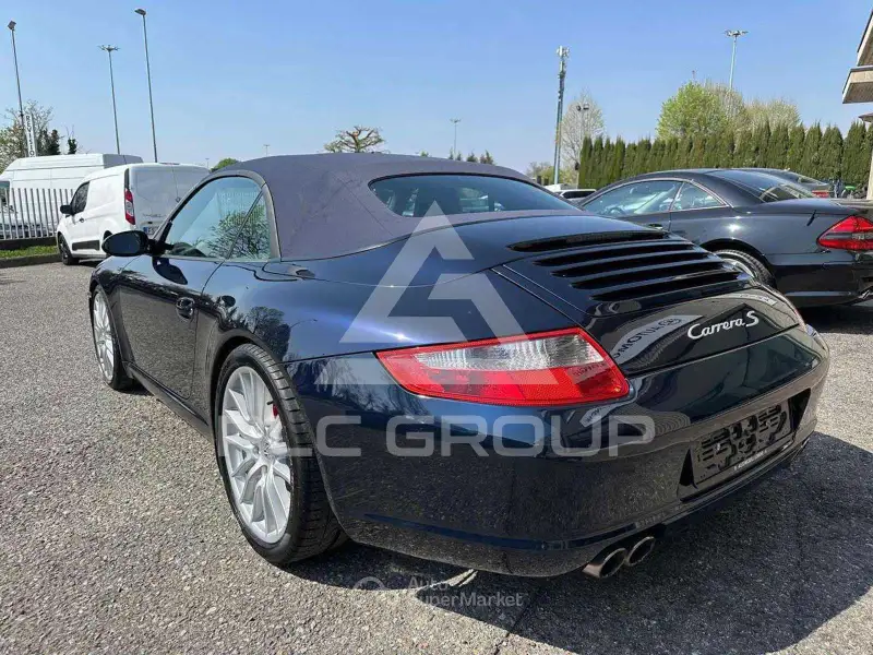 2005 Porsche 911