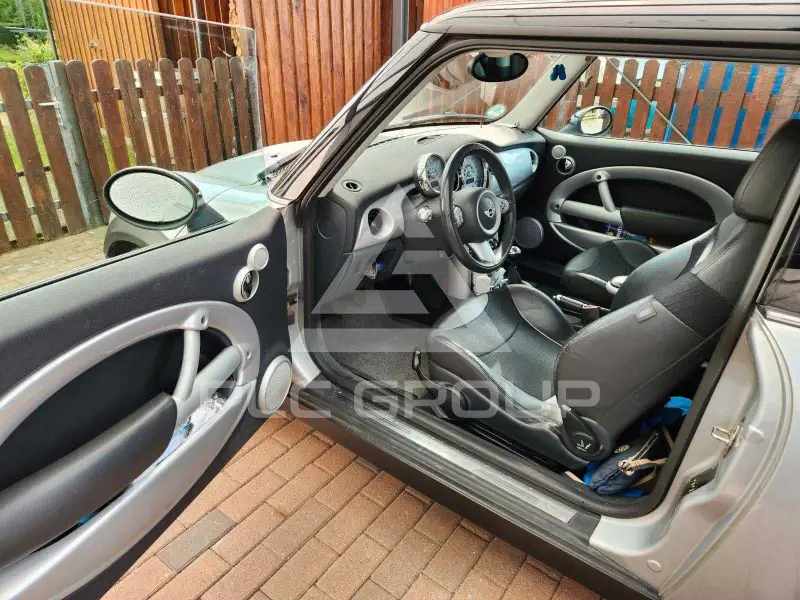 2005 Mini COOPER