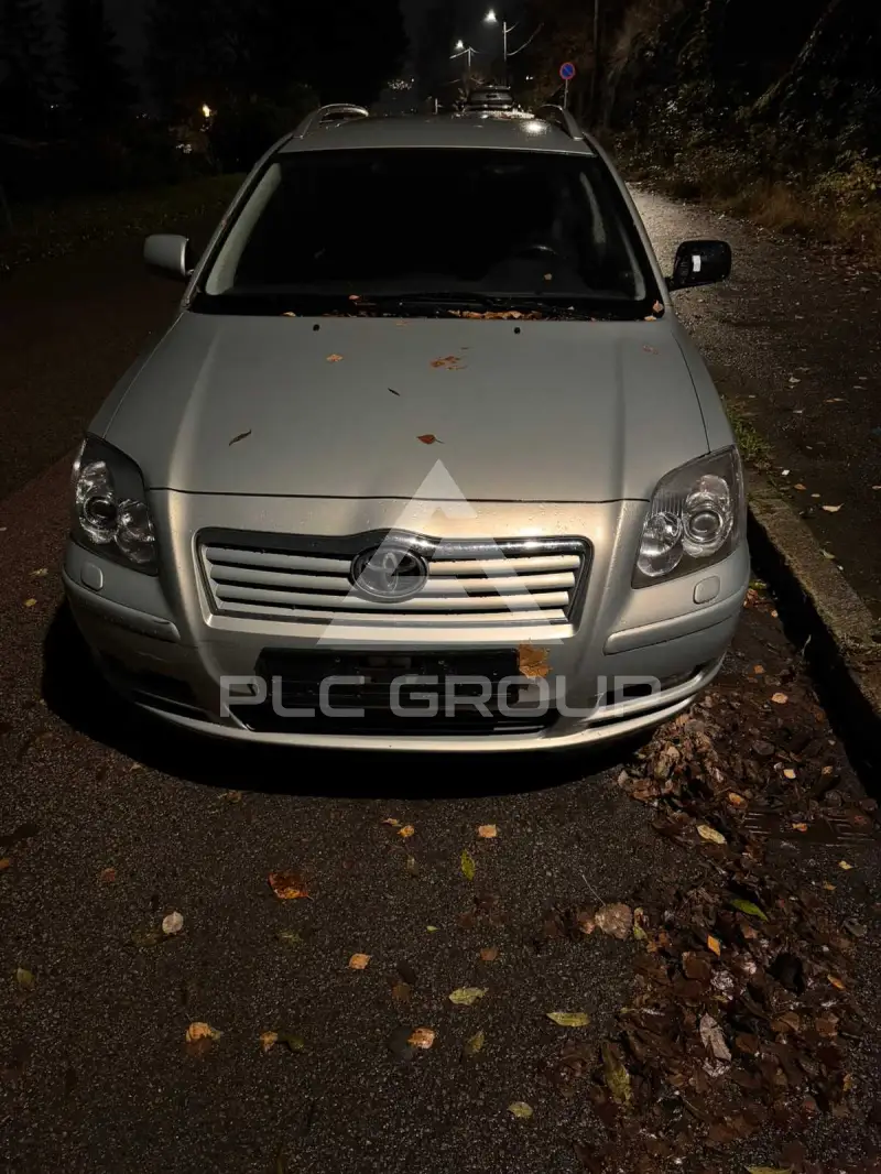 2005 Toyota Avensis