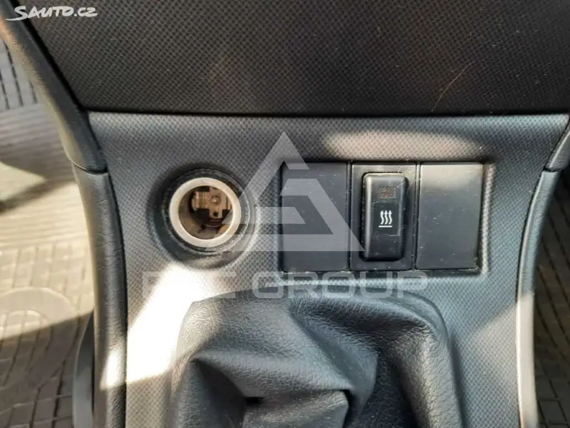 2005 Toyota COROLLA